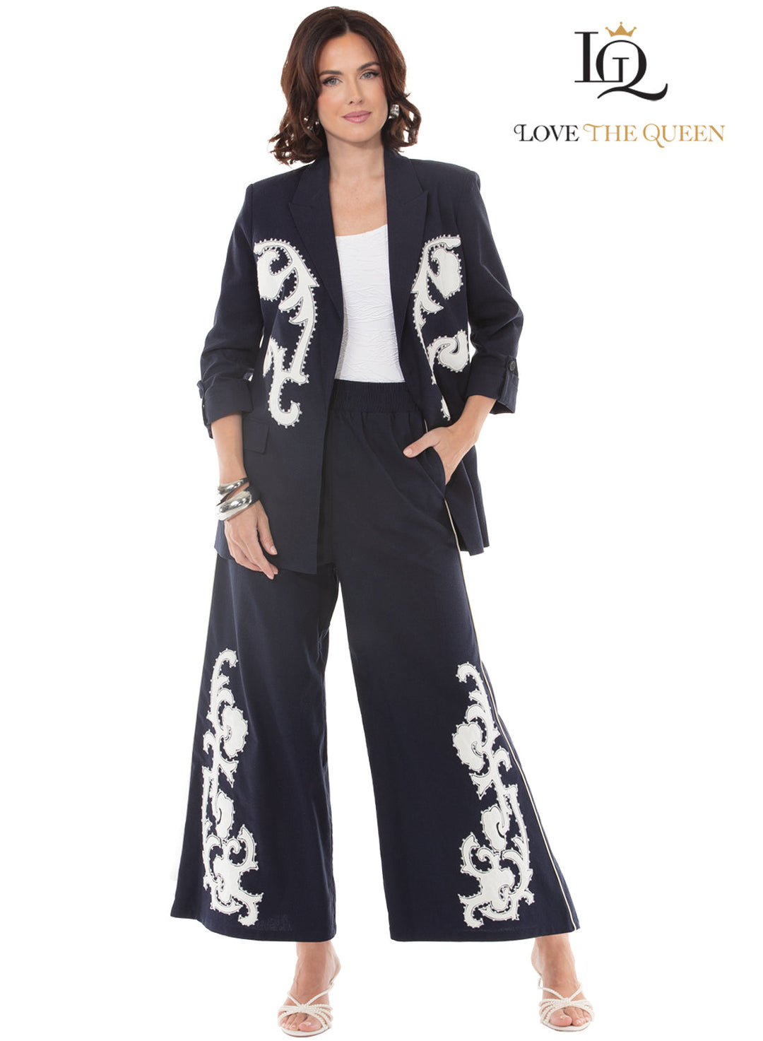 Love The Queen, Style 17657