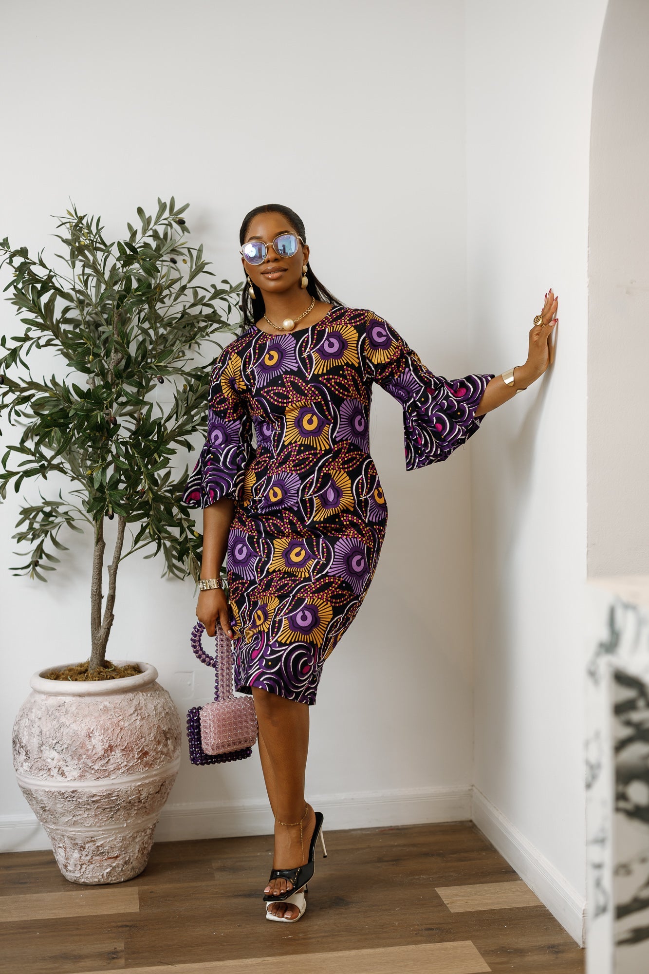 TASSI AFRICAN PRINT BELL SLEEVE MIDI DRESS [PURPLE]