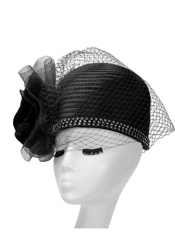 Pillbox Hat w/ Ovsz Flower and Veil