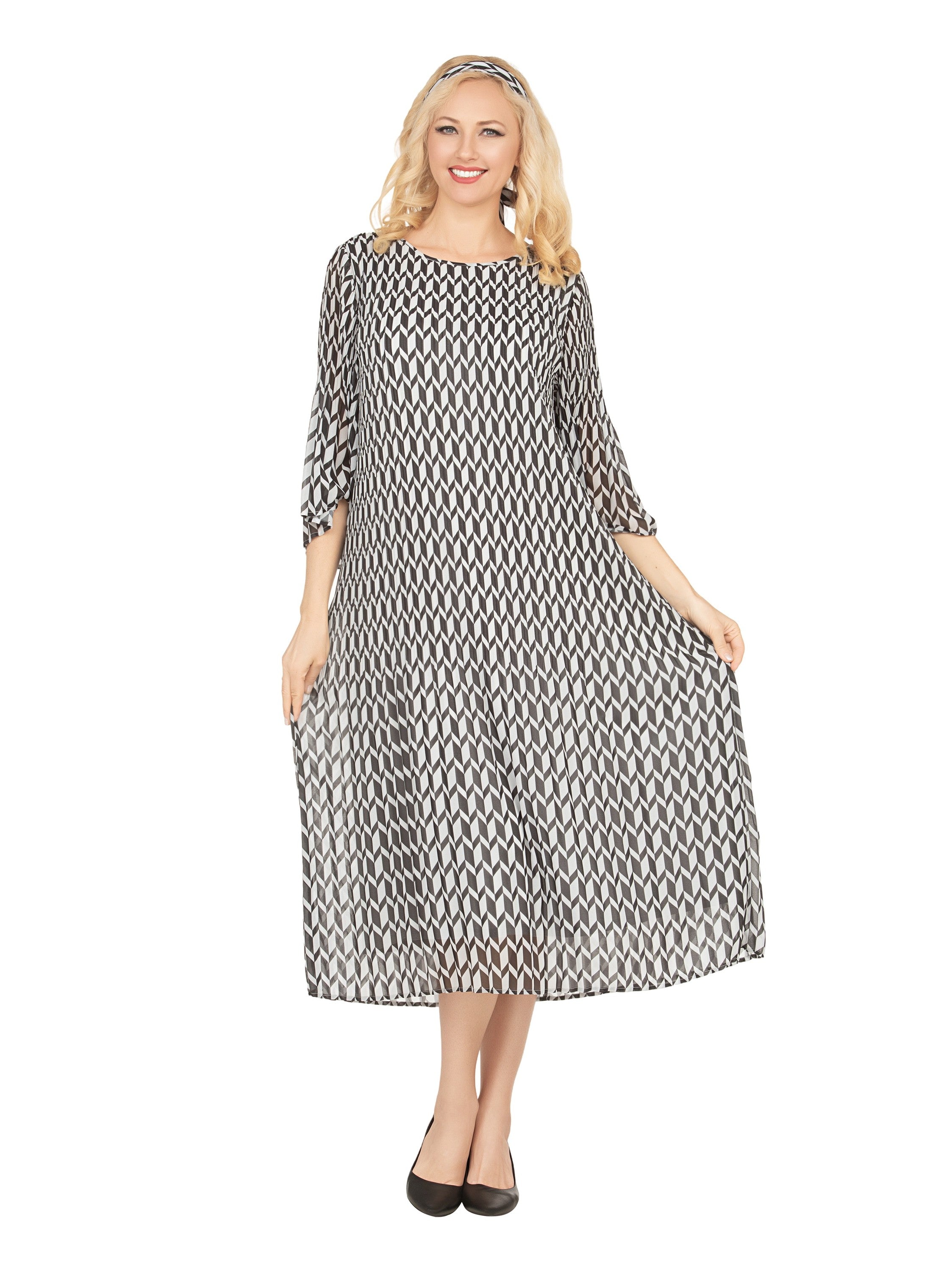Art Deco Print Pleated Dress in Chiffon