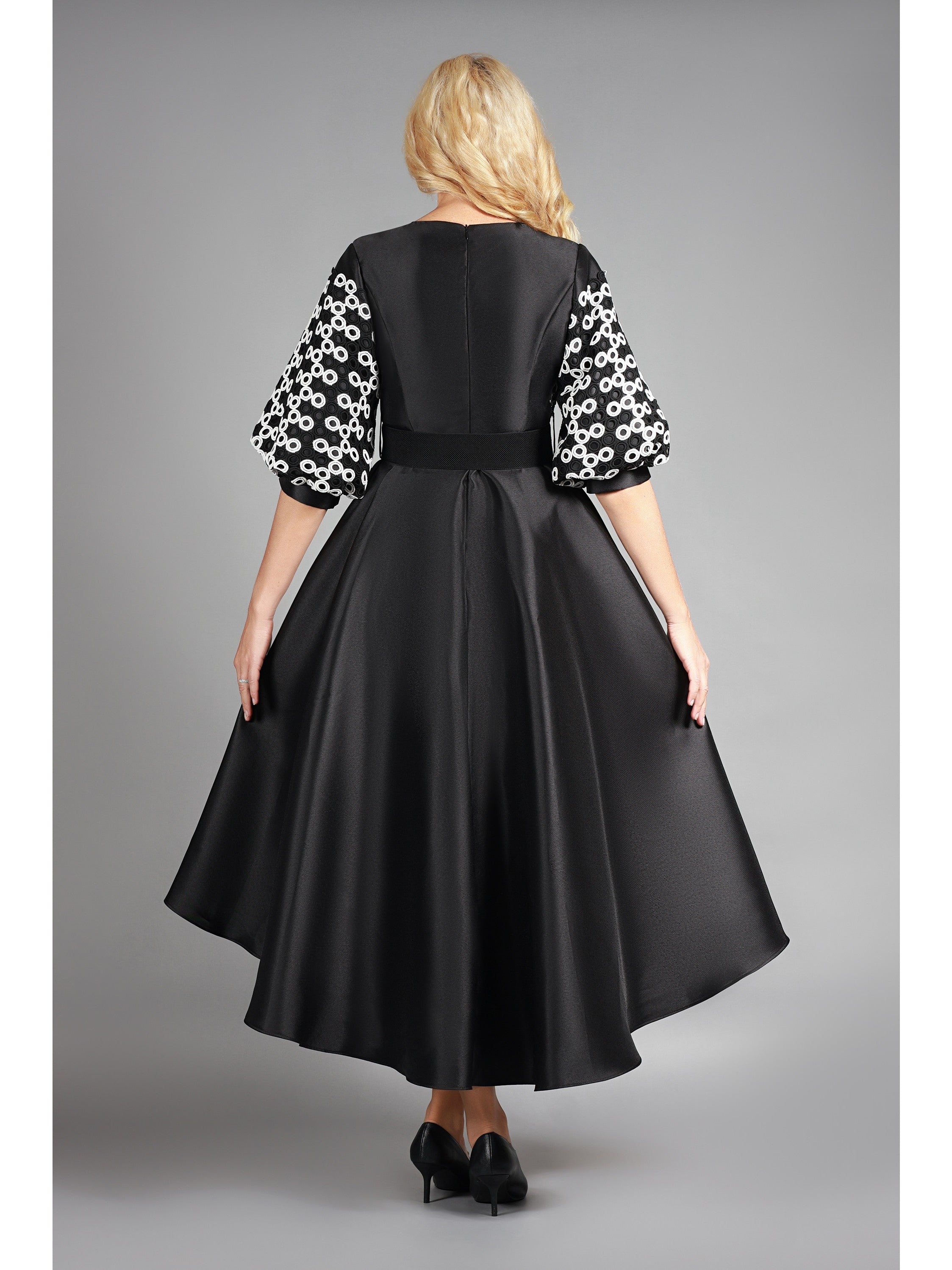 Two-tone Crochet in Circles A-line Drs w/ Belt