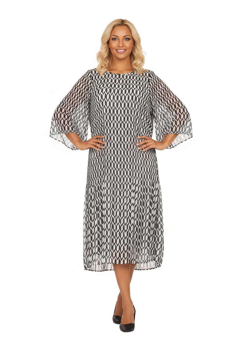 Art Deco Dress - Hands on Hips